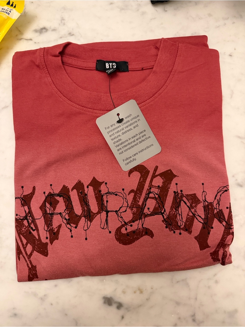 BTS Arirang (L) New York Exclusive red tee shirt